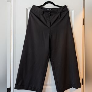 Nasty Gal Black Wide-Leg Cropped Pants